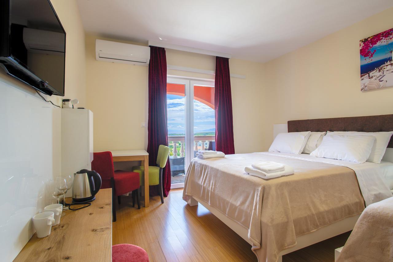Hotel Livadic & Restaurant Ližnjan 외부 사진