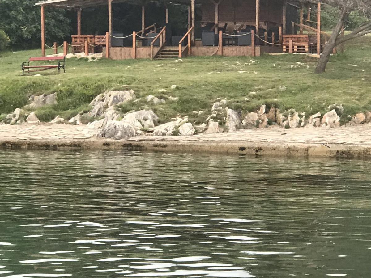 Hotel Livadic & Restaurant Ližnjan 외부 사진