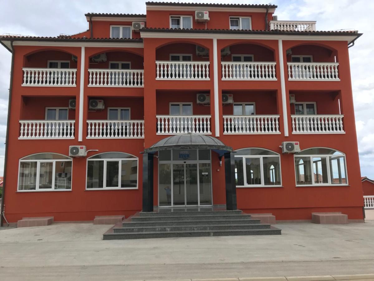 Hotel Livadic & Restaurant Ližnjan 외부 사진