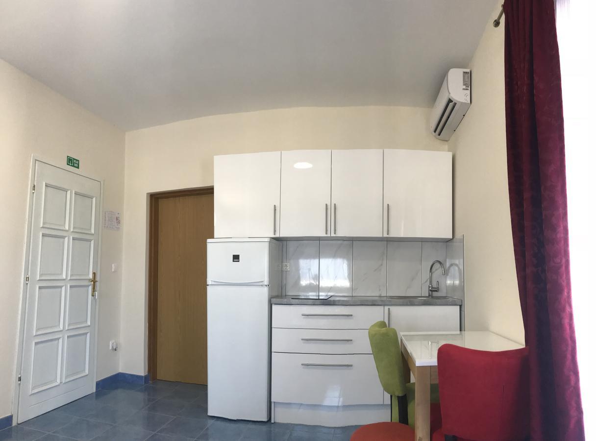 Hotel Livadic & Restaurant Ližnjan 외부 사진