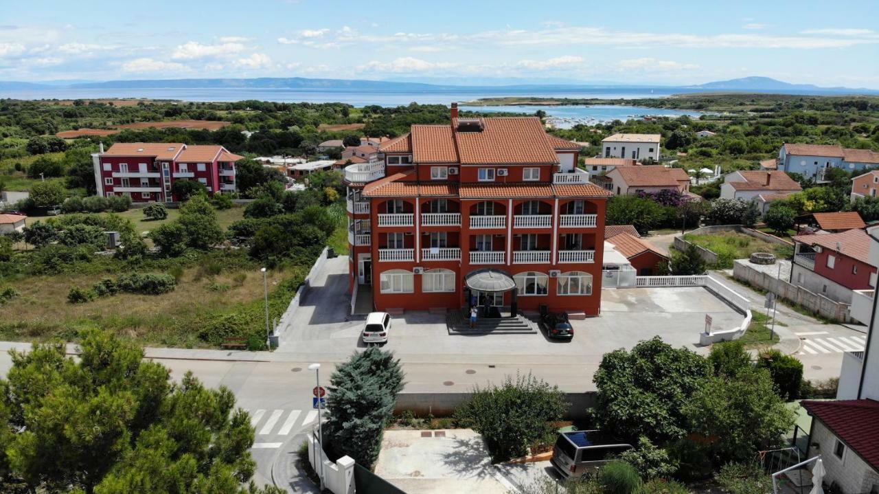 Hotel Livadic & Restaurant Ližnjan 외부 사진